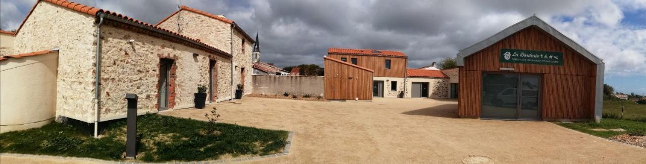 La Borderie - Maison Des Randonnees - Gite Etape - Gite De Groupe Vairé Esterno foto